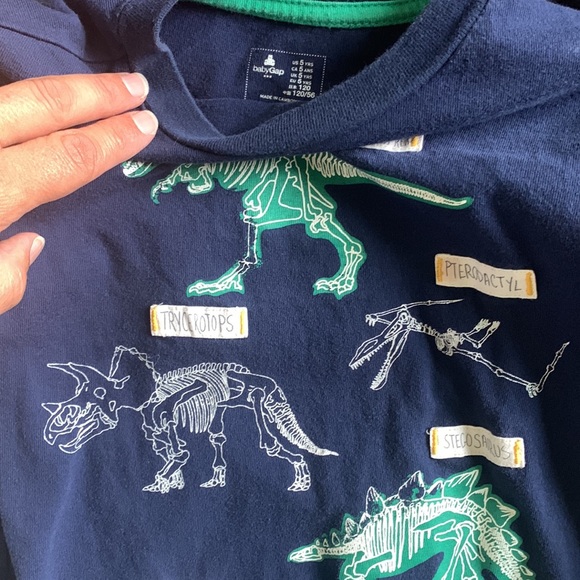 8 long-sleeved shirts- Gap - Picture 3 of 10